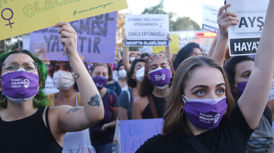 Kadınlar, İstanbul Sözleşmesi'nin kaldırılma kararına tepki gösterdi