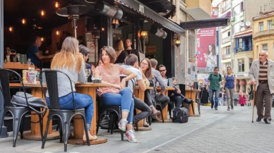 Restoranlarda kapanma saati değişiyor: Gece yarısına kadar