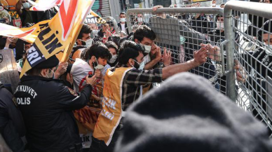 Taksim Meydanı'na izinsiz yürüyüşe 244 gözaltı