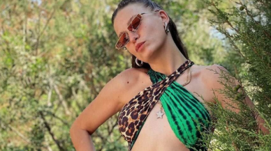 Serenay Sarıkaya’dan tatil pozları