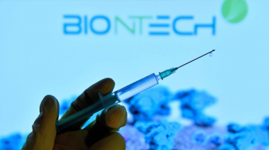 BioNTech delta varyantına karşı yeni aşı çalışmalarına başladı