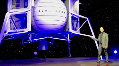 Jeff Bezos'tan NASA'ya 2 milyar dolarlık teklif