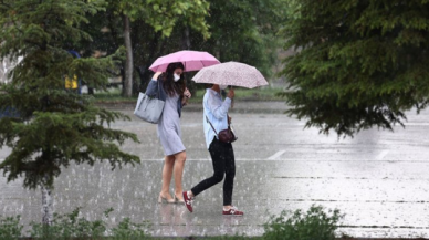 Meteoroloji'den İstanbul için sağanak yağış uyarısı