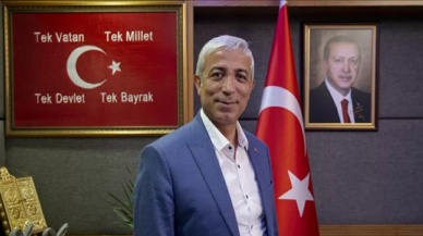 AK Partili Kılıç'tan THK açıklaması: Tavuklar uçakların içerisinde kümes yapmış