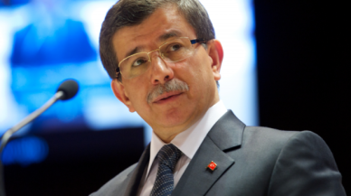 Davutoğlu: ''Kadın cinayetlerine karşı toplumsal bir seferberlik ilan etmemiz şart''