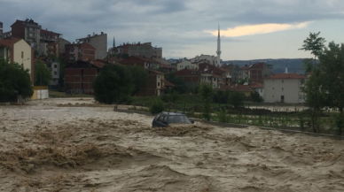 Kastamonu'daki selde hayatını kaybedenlerin sayısı 5'e yükseldi!