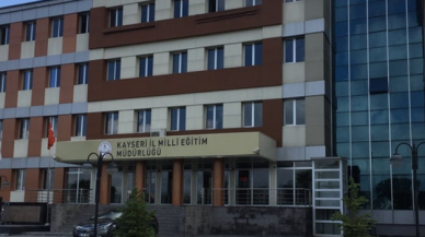 Kayseri İl Eğitim Müdürlüğü'nden Suriyeli çocuklar için bilgisayar ihalesi