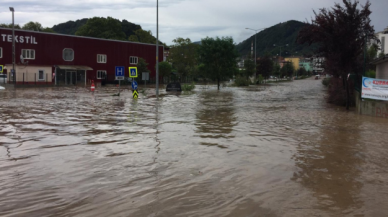 Samsun ve Sinop yoğun yağışın ardından sele teslim oldu!