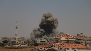 Suriye’nin güneyinde Dera'da halk yoğun bombardıman altında