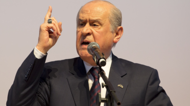 Bahçeli "Laikliği, siyasi hesapları için istismar edenler bağnaz kafalardır"