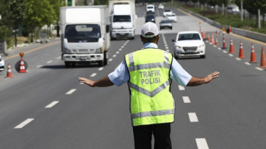 İstanbul Valiliği açıkladı! Yarın bazı yollar trafiğe kapatılacak