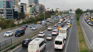 İstanbul'da sabah saatlerinde trafik yoğunluğu yüzde 60'ı gördü!