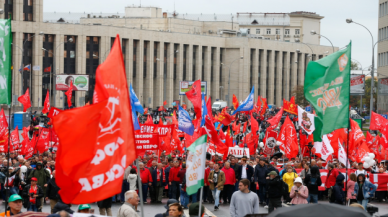 Rusya'da Komünist Parti, Duma seçim sonucunu protesto etti