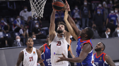 Anadolu Efes, CSKA Moskova’ya direnemedi