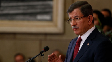 Davutoğlu, Cumhurbaşkanı Erdoğan'ın "istenmeyen kişi" talimatına tepki gösterdi