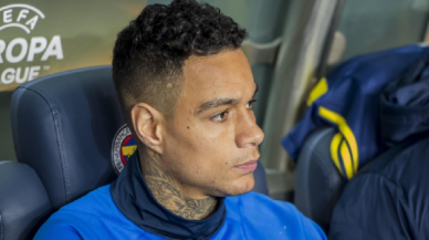 Gregory van der Wiel, Fenerbahçe'de oynarken tehdit edildiğini öne sürdü