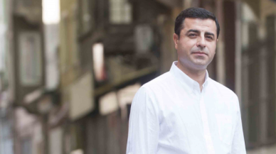 Selahattin Demirtaş'tan "demokrasi" yazısı