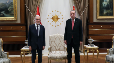 Karamollaoğlu'ndan "koltuk sorunu" açıklaması