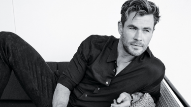 Chris Hemsworth'ten kar banyosu paylaşımı