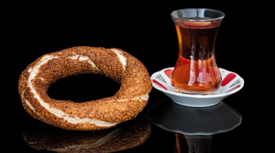 Bir ailenin simit ve çayla geçinmesi aylık bin 980 lira