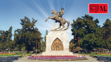 At üzerindeki Atatürk heykelleri ve tarihçeleri