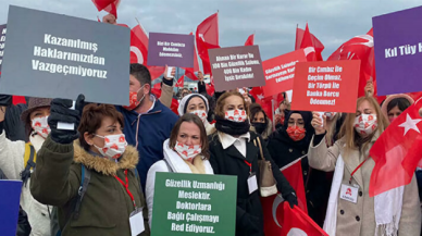 Üsküdar'da güzellik uzmanlarından epilasyon eylemi