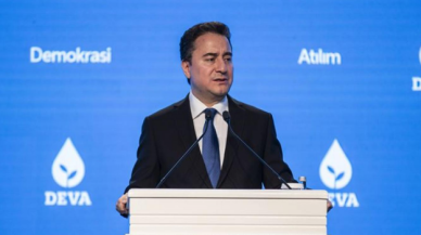 Ali Babacan, Erdoğan’ın hedef gösterdiği hekimleri savundu