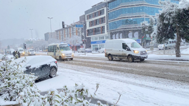 Kar yağışı etkisini sürdüyor; İstanbul trafiğinde son durum ne?