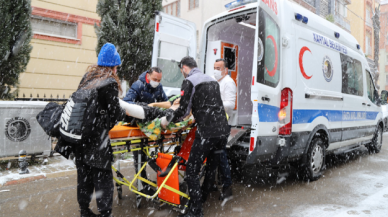 Kartal Belediyesi Hasta Nakil Ambulansı Yoğun Kar Yağışında da Görevinin Başında