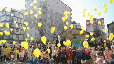 Kartal’da Sarı Balonlar, Kansere Dikkat Çekmek İçin Gökyüzüne Uçtu