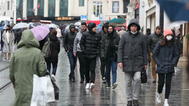 Maske kararının ardından İstiklal Caddesi'nde ilk gün