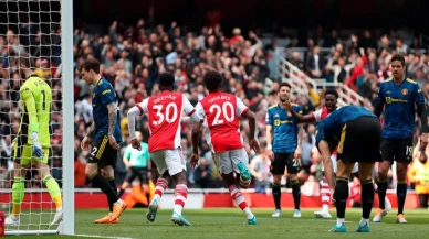 Arsenal, dev maçta Manchester United'ı 3 golle geçti