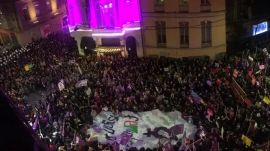 Feminist Gece Yürüyüşü'ne katılan öğrencinin bursu kesildi