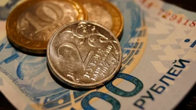 Ruble savaş öncesindeki seviyesine geri döndü