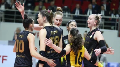 Sultanlar Ligi'nde ilk finalist Vakıfbank