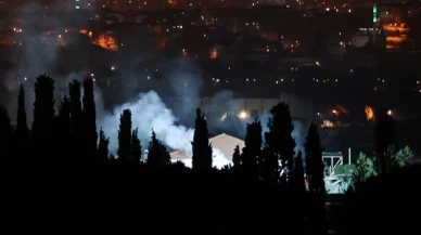 Tuzla'da geze askeri alanda çıkan yangın kontrol altında