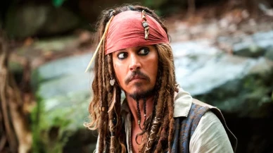 Johnny Depp'in Karayip Korsanları'na dönmesi için imza kampanyası