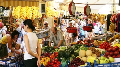 Yunanistan'da 27 yıl sonra çift haneli enflasyon