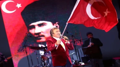 Erol Evgin ilk yaz konserini mezun olduğu okulda verdi