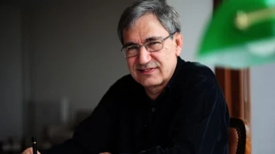 Orhan Pamuk'un ikamet ettiği 50 yıllık Taray Apartmanı yıkılıyor