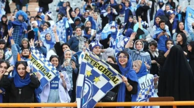 İran’da bir ilk gerçekleşti: Kadınlar tribünden futbol maçı izledi