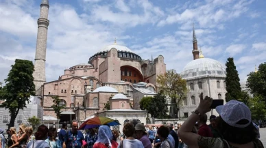 İstanbul’a yılın ilk 8 ayında 10 milyonu aşkın turist geldi