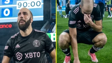 Gonzalo Higuain, futbola gözyaşlarıyla veda etti