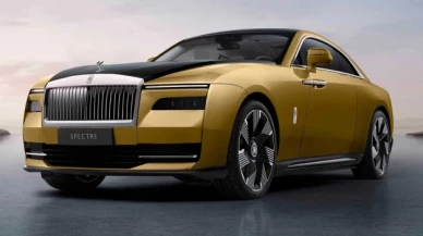 Rolls-Royce ilk elektrikli otomobili Spectre'ı tanıttı