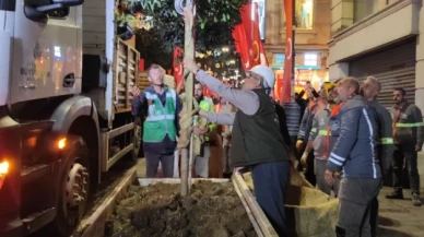 İstiklal'e yeni düzenleme: Banklar ve beton saksılar kaldırılıyor