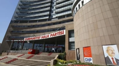 CHP grubu, Maltepe Belediyesi'nin ayakkabı hediyesini kabul etmedi