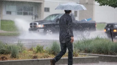 Meteoroloji'den kuvvetli yağış ve fırtına uyarısı!