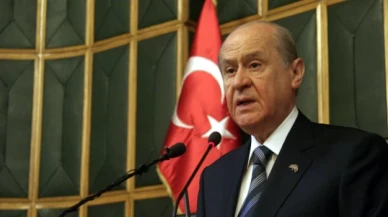 Bahçeli'den, AFAD'a 1 milyonluk yardım