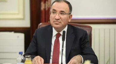 Bakan Bozdağ: Deprem bölgesinde davalar 2 ay süreyle ertelenecek