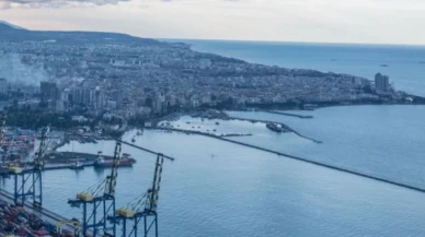 Hatay İskenderun'da depremin ardından 'deniz seviyesi' yükseldi